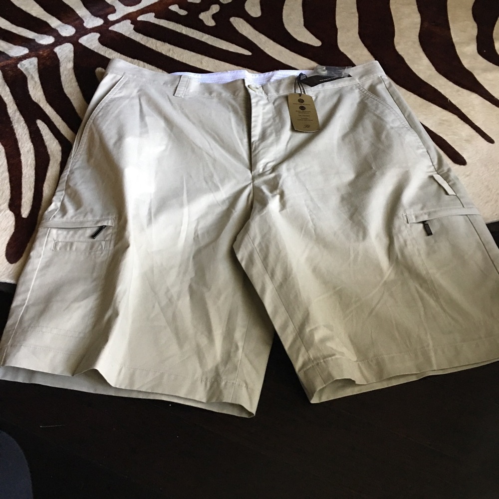 New Greg Norman Five Iron Shorts